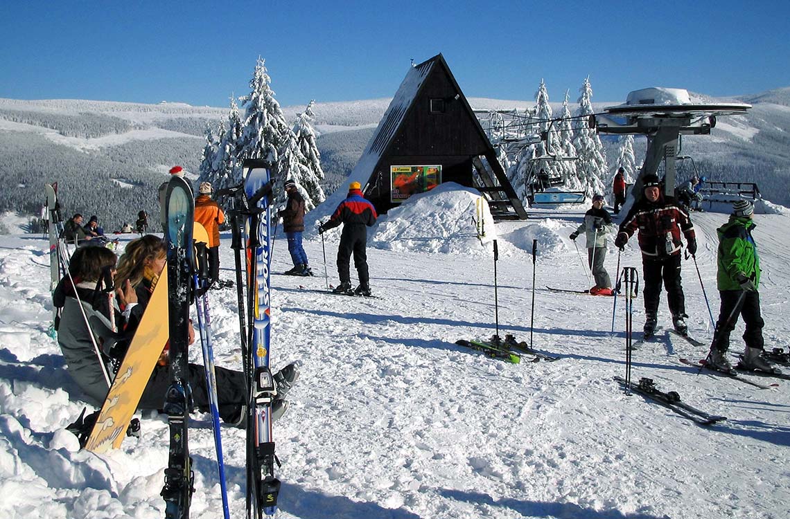 Dag 2: Konferens & skidåkning skidbacke-konferens-skidakning-tjeckien-konferensresor-tjeckien
