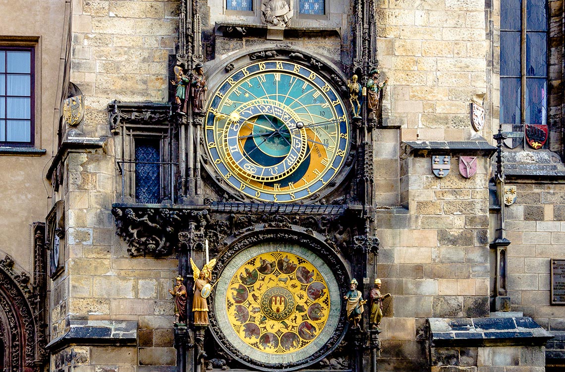 Dag 1: Ankomst till Prag, transfer astronomiska-klockan-prag-tjeckiens-slott-borgar-temaresor-tjeckien-tjeckienexperten