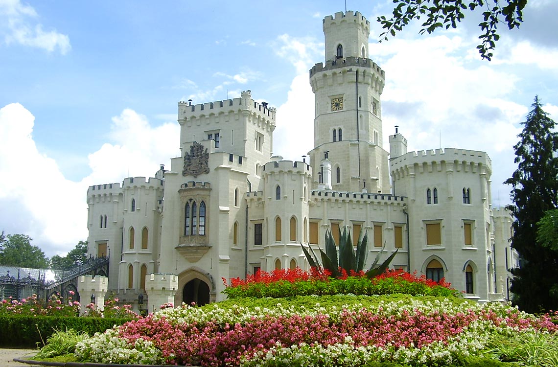 Tjeckiens slott och borgar hluboka-tjeckiens-slott-borgar-temaresor-tjeckien-tjeckienexperten